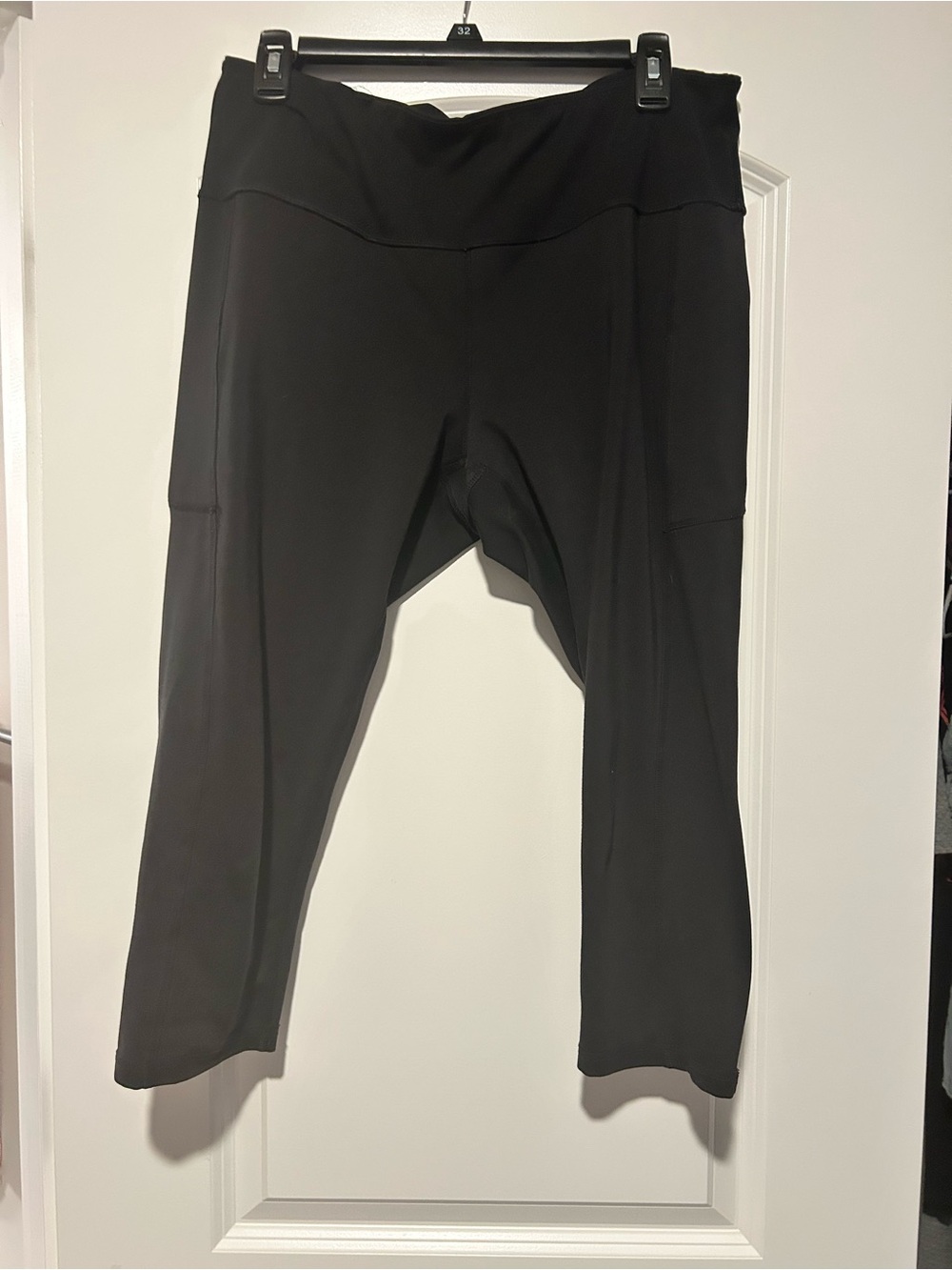 Women's Black Capri Leggings with High Waist + Pockets